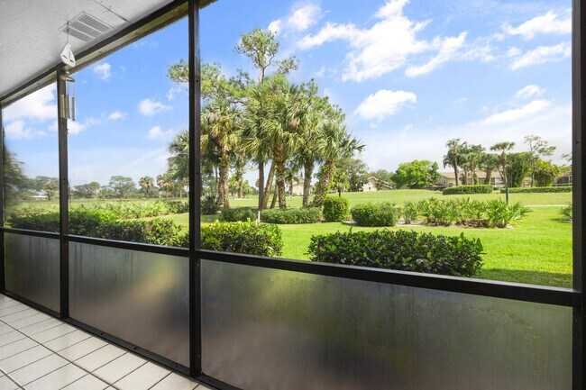Foto del edificio - 9239 SE Riverfront Terrace