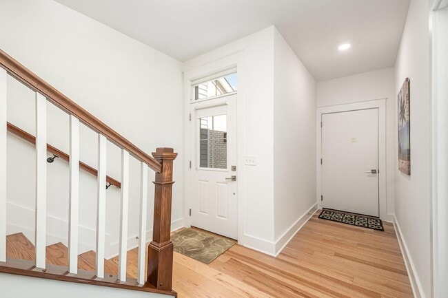 Photo - 383 Manhattan Boulevard Unit Apartment