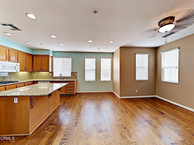 Building Photo - 1206 Bayside Cir