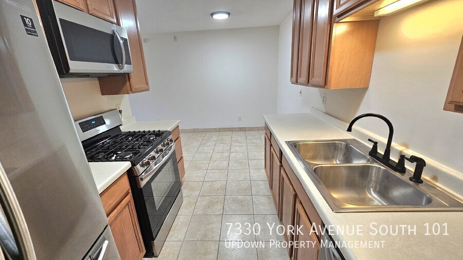 7330 York Ave S, Edina, MN 55435 - Condo for Rent in Edina, MN