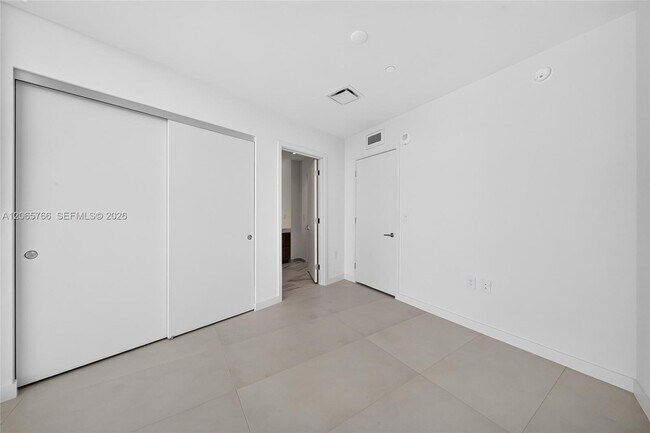 Foto del edificio - 1400 Biscayne Blvd
