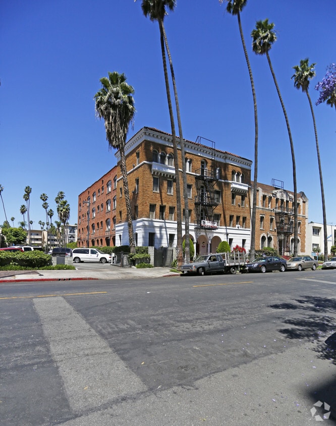248 Apartments for Rent in Mid City, CA Westside Rentals