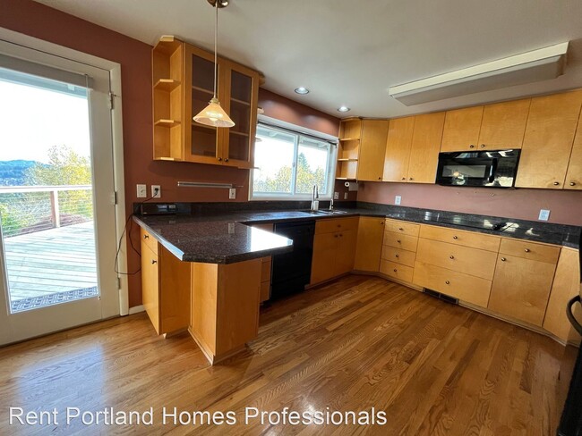 Building Photo - 3 br, 2 bath House - 10180 SE Cresthill Road