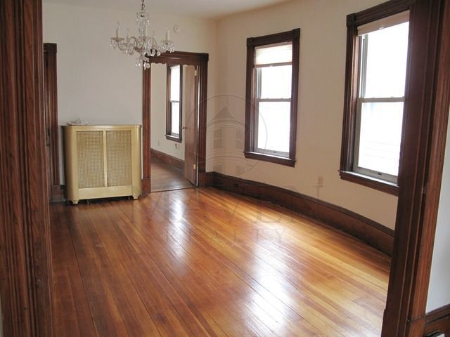 Foto del edificio - 36 Newbern Ave