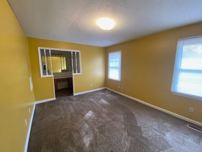 Foto del edificio - 1351 Butterwood~ Farmington