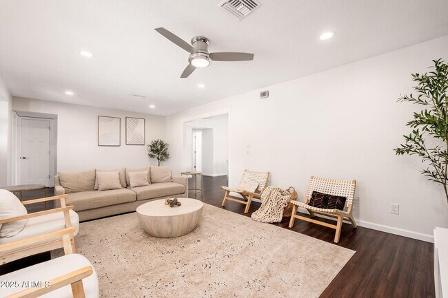 Foto del edificio - 4507 N 82nd St