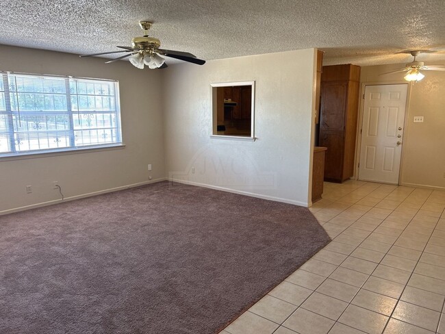 Building Photo - 1502 Linda Ln