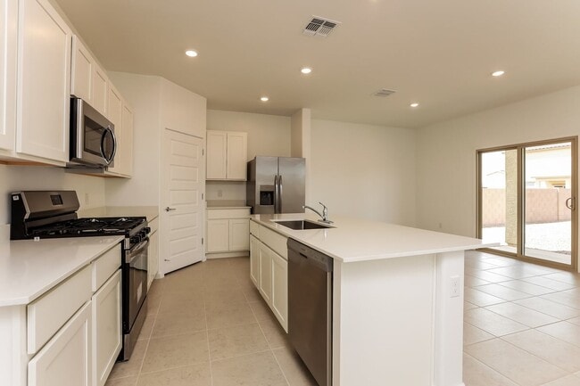 Foto del edificio - 7070 W Joycliff Way