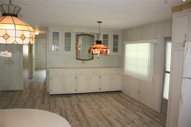 Building Photo - 1100 S Belcher Rd