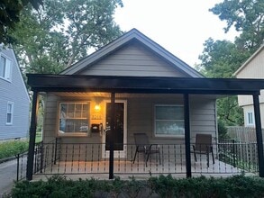 Building Photo - 3268 Prairie Ave