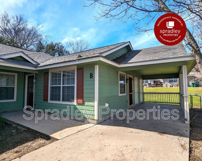 820 N Beal St, Belton, TX 76513 Condo for Rent in Belton, TX