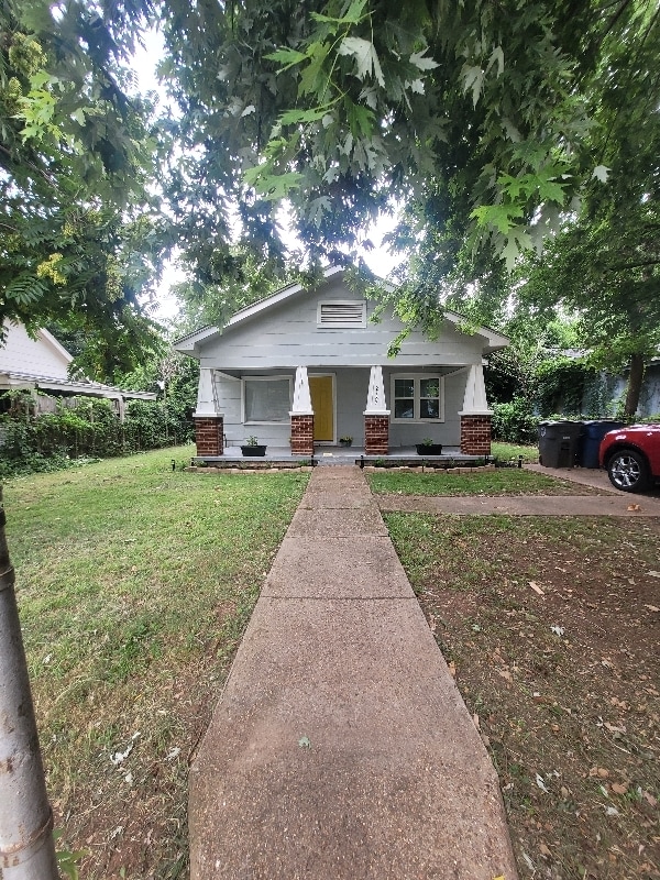 Building Photo - 2427 S Olympia Ave