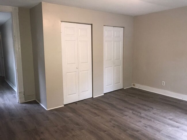 Foto del edificio - Spacious 2-3 bedroom home in Park Hill- Se...