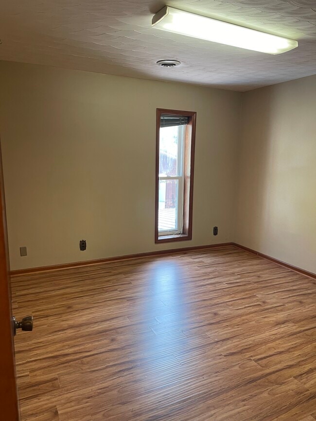 Bedroom 1 - 151 Dorton Jenkins Hwy