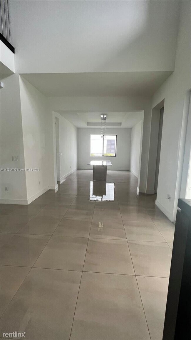 Building Photo - 5 br, 6 bath House - 10675 Coral St # 0
