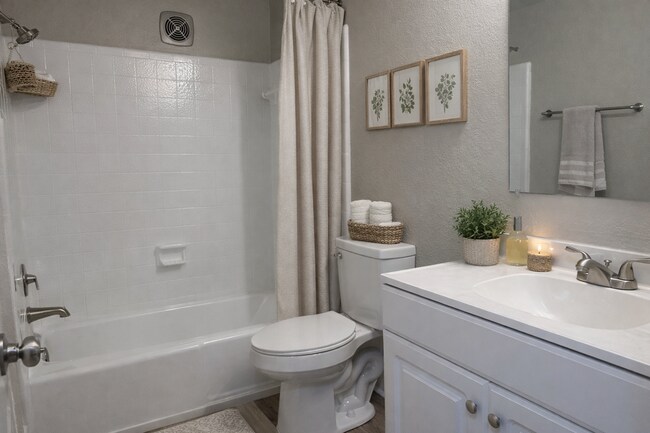 Interior Photo - Wind Crest Apartments and Townhomes MARCH MADNESS! SPECIALS AVAILABLE!