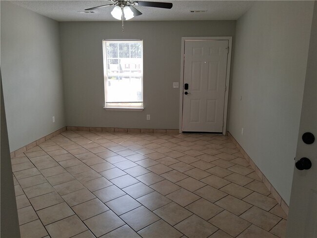 Foto del edificio - 3306 SW Landau Ct