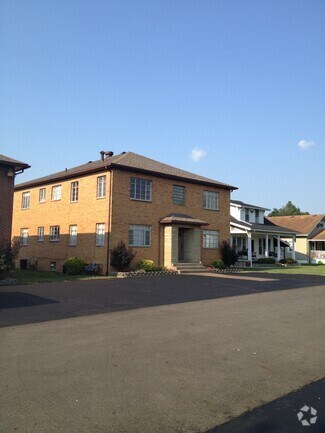 441 Dewey - 441 Dewey St