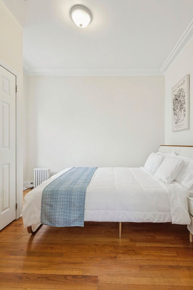 Foto del edificio - 1310 2nd Ave