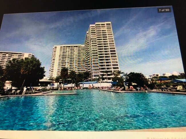 Building Photo - 600 Three Islands Blvd
