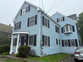 Building Photo - 294 Pond St