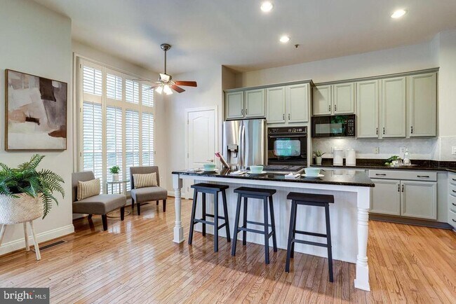 Foto del edificio - 1601 Colonial Hills Dr