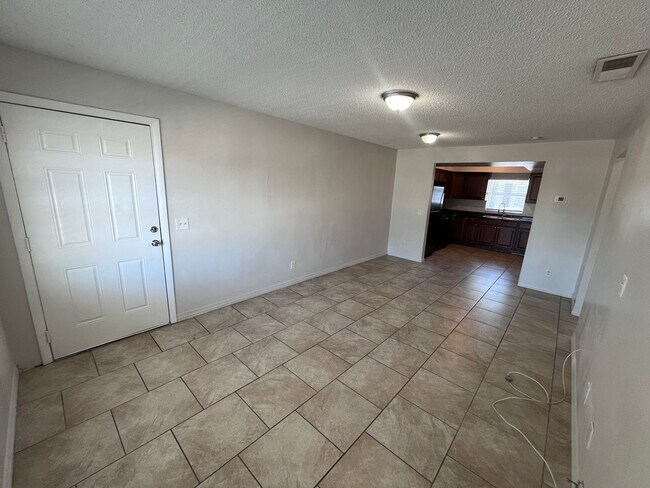 Building Photo - 7108-7108 S Kissimmee St