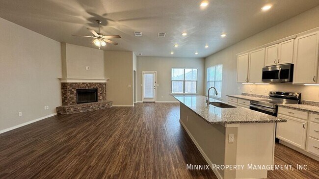 Foto del edificio - 2006 Kenwood Ave