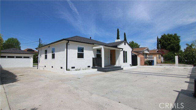 Building Photo - 8119 Shadyglade Ave