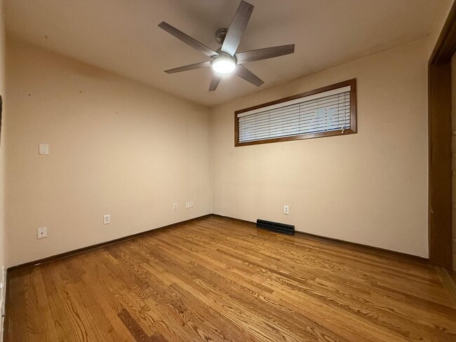 Foto del edificio - 12915 E Blossey Ave