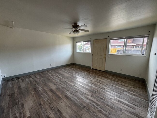 Foto del edificio - Spacious 2 Bed 1 Bath Home!