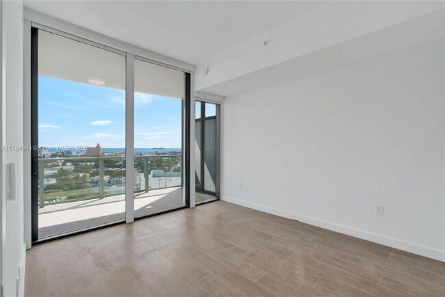 Foto del edificio - 500 Alton Rd