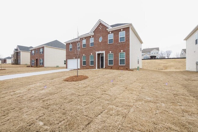 Building Photo - 131 Sassafras Rd