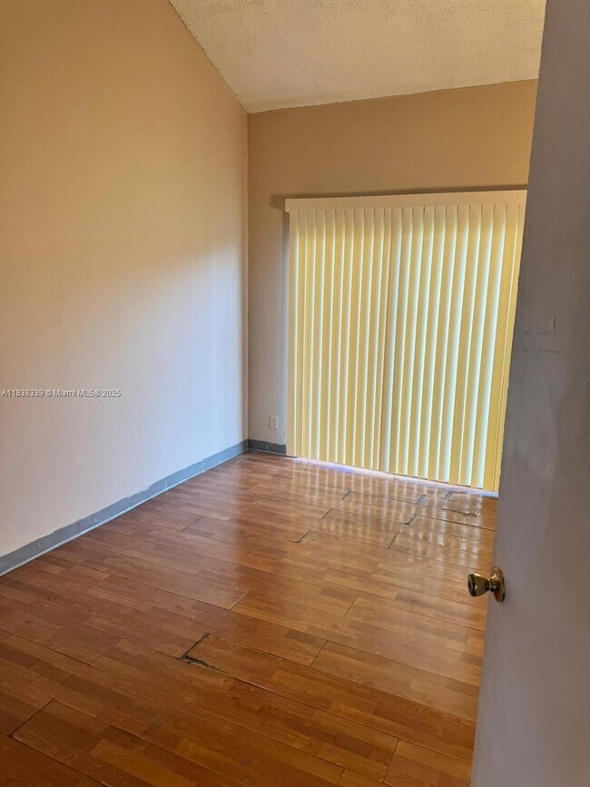 Foto del edificio - 2311 NW 55th Ave