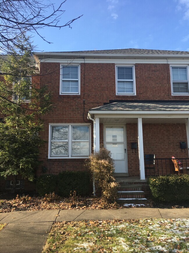 Foto del edificio - 2768 Wooster Rd