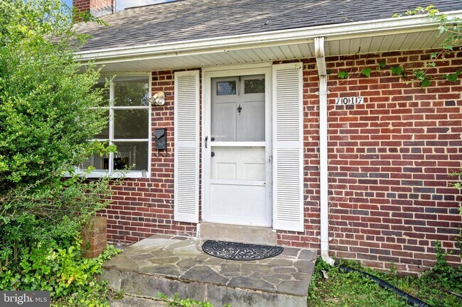 Building Photo - 7017 Hickory Hill Rd