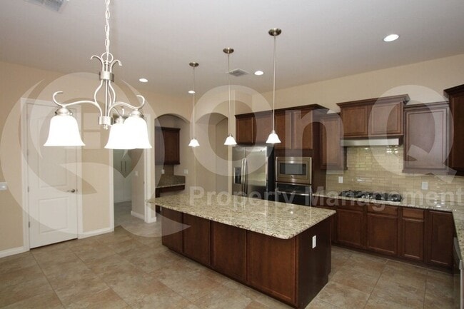 Building Photo - 271 E Havasu Pl