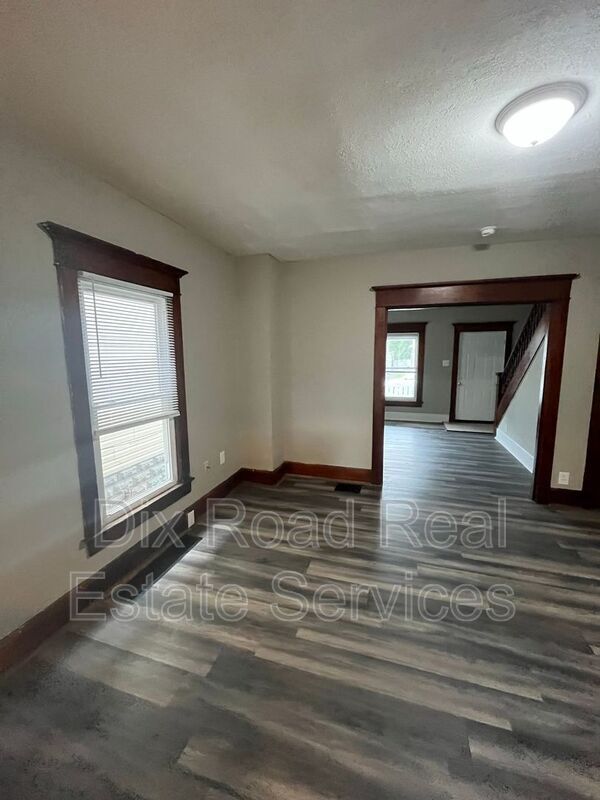 Foto del edificio - 309 Moore St