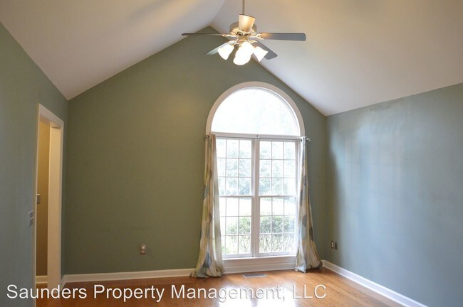 Foto del edificio - 3 br, 2.5 bath House - 2217 Briar Glen Rd