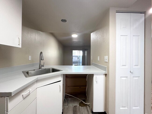 Foto del edificio - 1 Bedroom 1 Bath with utilities included!