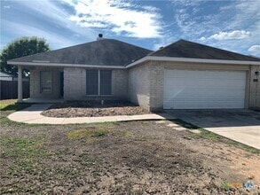 Building Photo - 2614 Dove Crossing Dr