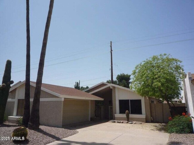 Foto del edificio - 1826 N 87th Way