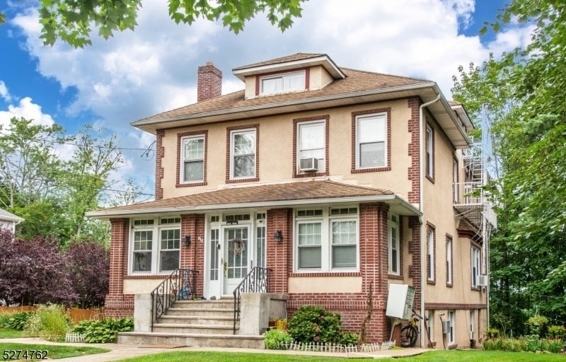Foto principal - 818 Summit Ave