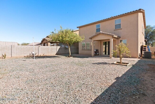 Building Photo - 3912 S 72nd Ln
