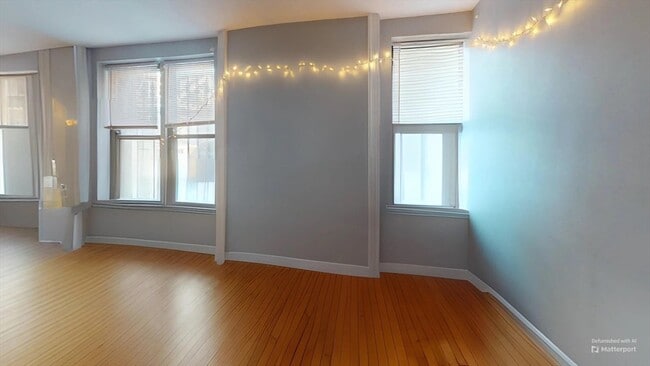 Building Photo - 330 1/2 E St