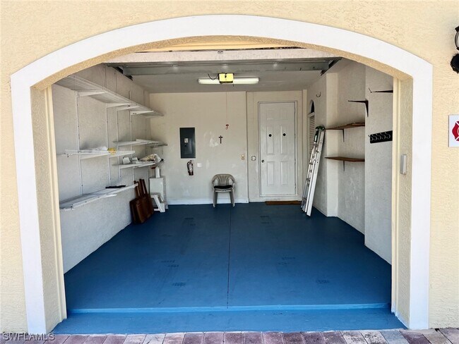 Building Photo - 4820 SW 17th Pl