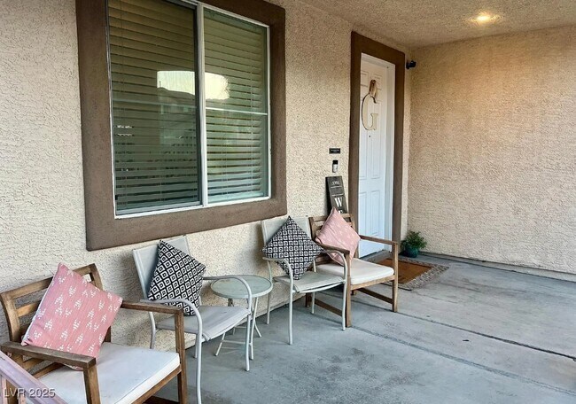 Foto del edificio - 11057 Village Ridge Ln
