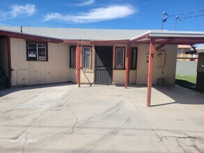 Building Photo - 3012 S Mountain Vista St