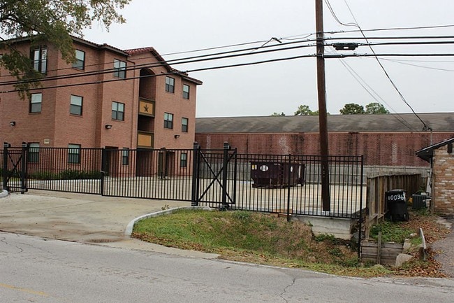Building Photo - 10102 Neuens Rd