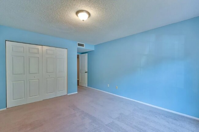 Foto del edificio - 47 Doranne Ct